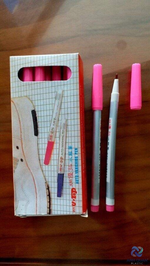 VIẾT TỰ BAY MÀU HỒNG